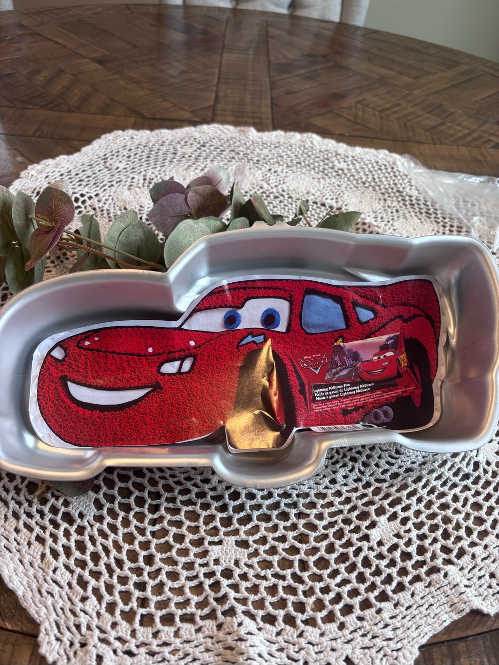 WILTON Cars Lightning McQueen Red Car Cake Pan NEW